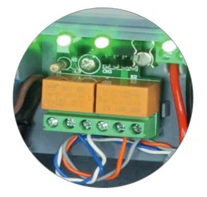 [IZX-RSXU-ARM] Carte report défauts secteur et batterie(s) pour les coffrets RSX-C et les coffrets RSXV-C