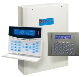 [AVS-XTREAM64] Centrale 64 zones - télégérable expansions possible : SAT03/SAT04/XSAT2/XSAT8/XEXP8 en boitier Alim 1.7 A